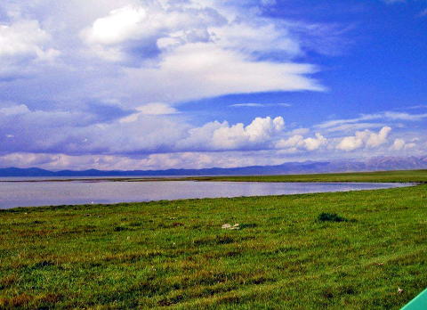 http://jfma.news.coocan.jp/Lake1.jpg